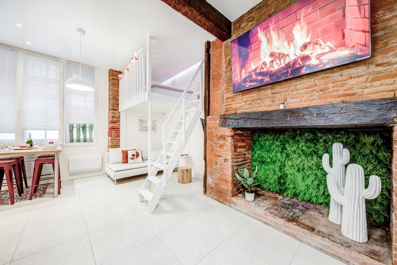 Des Carmes Apartment *